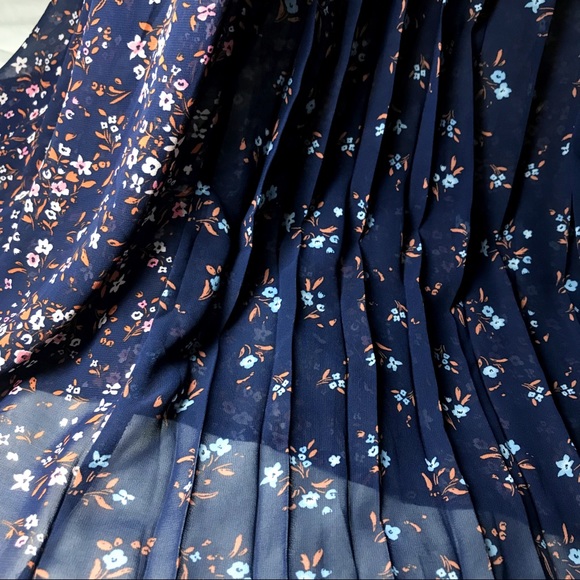 Motherhood Maternity Sheer Floral Maxi Dress - EUC - Picture 15 of 17